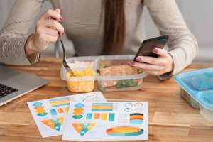 Tips for Buying Ready-to-Eat Meals Tips for Buying Ready-to-Eat Meals